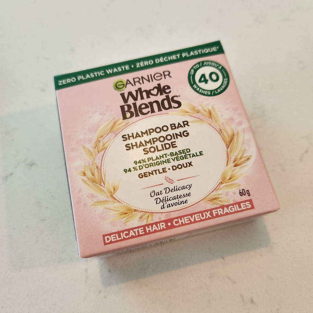 ⭐ Garnier Whole Blends Oat Delicacy Shampoo Bar, 60g